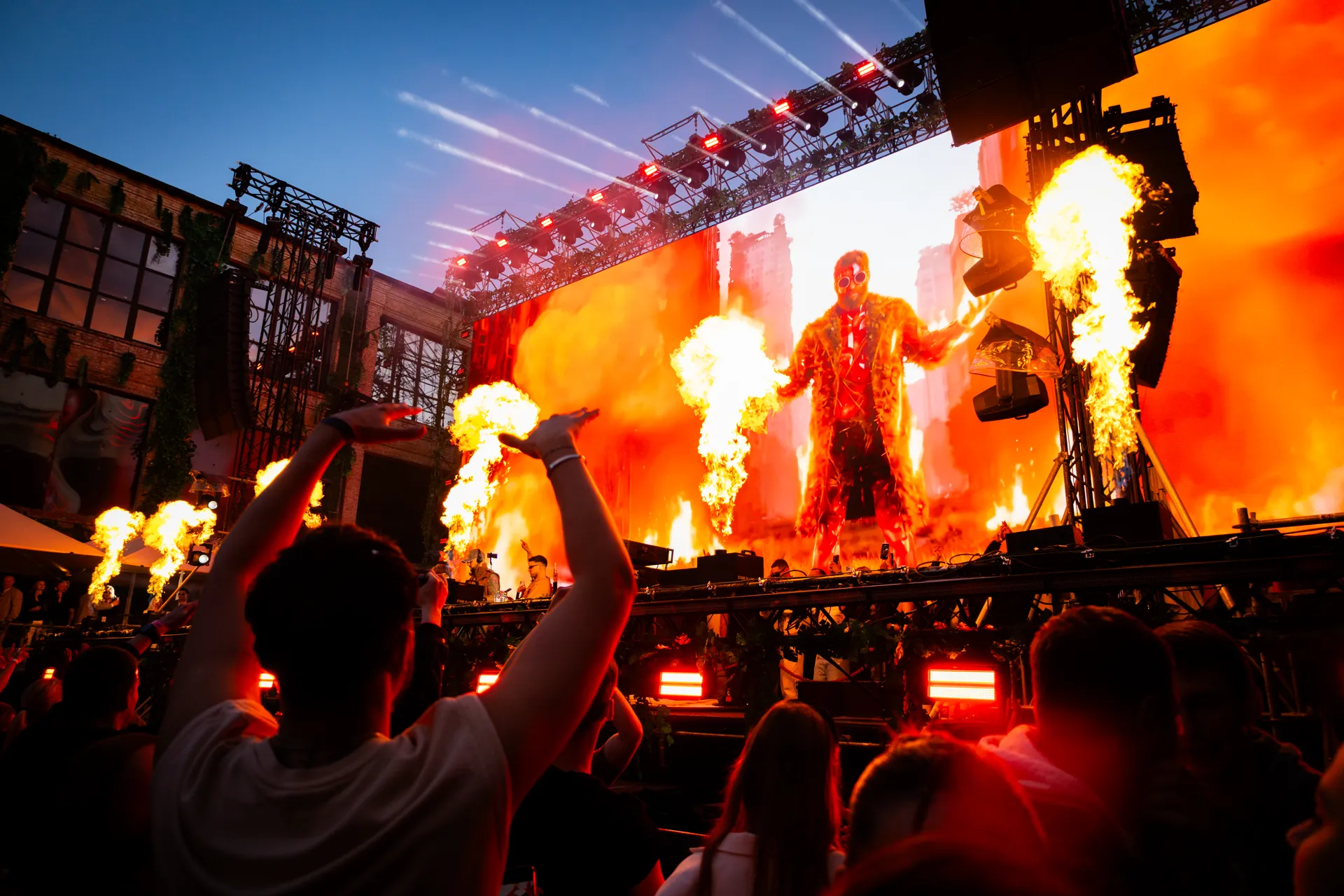 Artzavod Platform — stage visuals